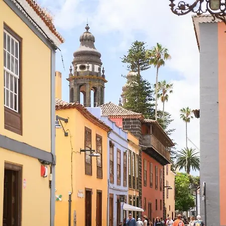 Marhaba La Laguna, En Centro Historico De La Laguna (Tenerife)